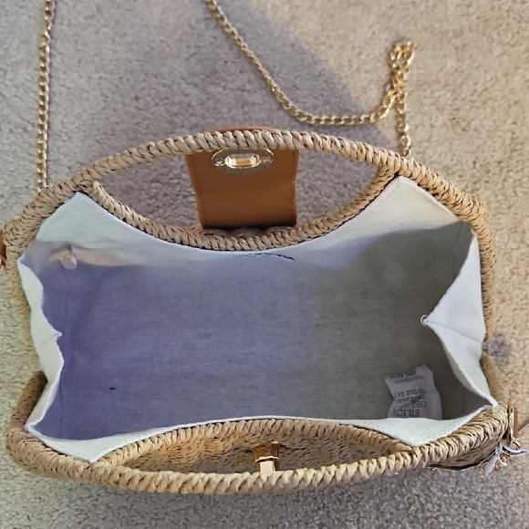 New Tommy Bahama Tan Woven Tote - Picture 7 of 11